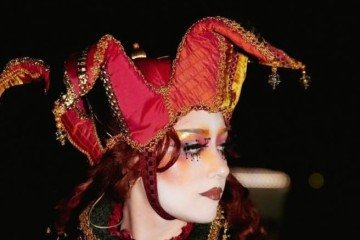 Chappell Roan incorporou a estética Clown  -  (crédito: Reprodução/Instagram (@chappellroan))