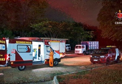 Homem fica preso em esteira para triagem de materiais recicláveis