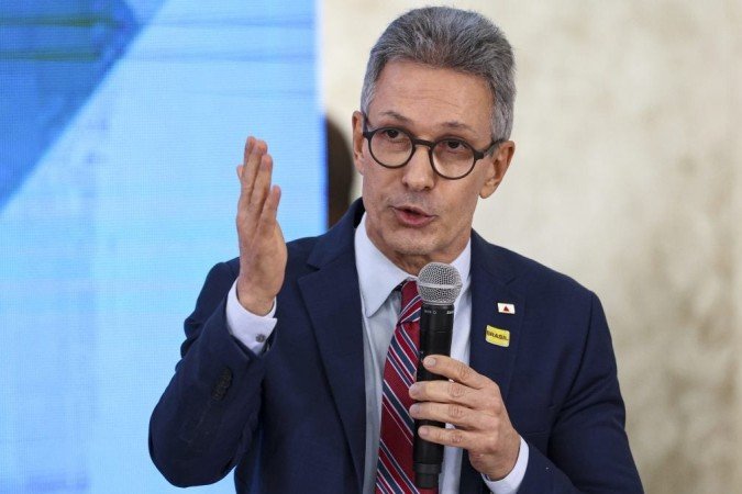 Pré-candidato à Presidência, Zema não perde a oportunidade de defender Jair Bolsonaro em suas declarações públicas -  (crédito: Reprodução/Agência Brasil)