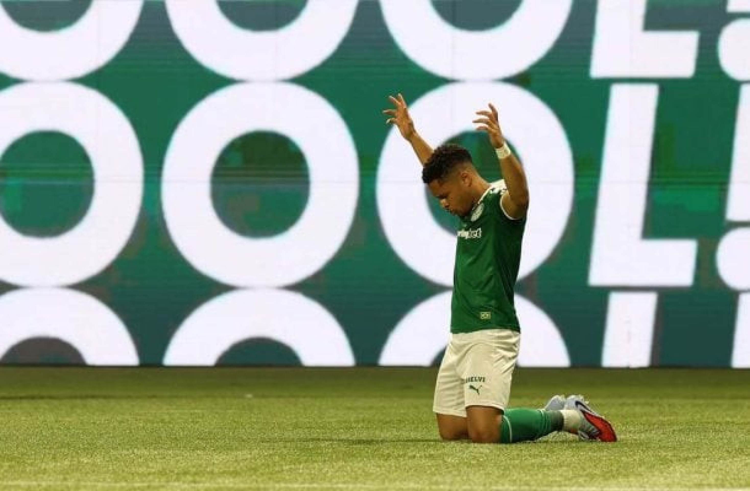 Palmeiras demonstra confiança no STJD antes de julgamento de Vitor Roque