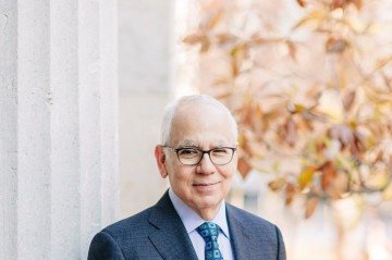 Peter M. Shane, professor de direito da Universidade de Nova York 
    