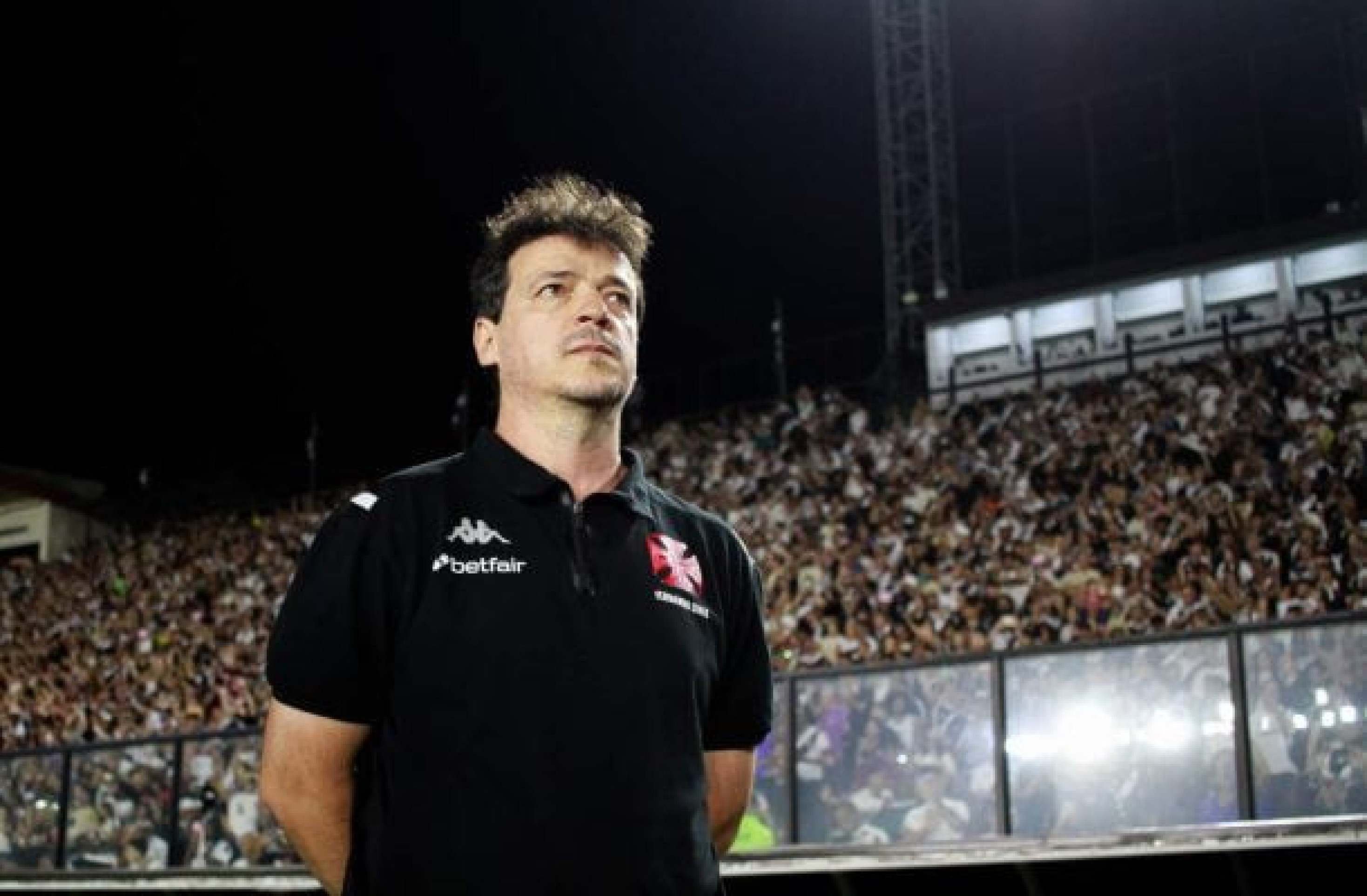 Vasco sonha com final da Copa do Brasil em São Januário, mas retrospecto com Diniz preocupa - (crédito: Foto: Matheus Lima/Vasco) Vasco sonha com final da Copa do Brasil em São Januário, mas retrospecto com Diniz preocupa - (crédito: Foto: Matheus Lima/Vasco)