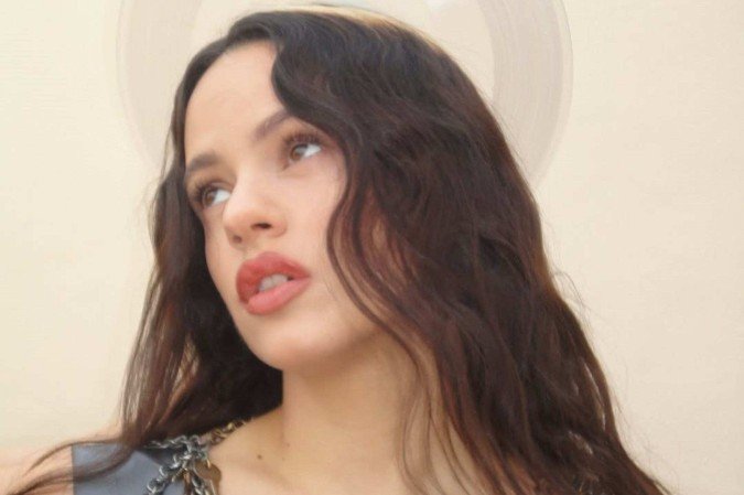 A cantora também comentou o antigo romance com Hunter Schafer -  (crédito: Reprodução / Instagram )