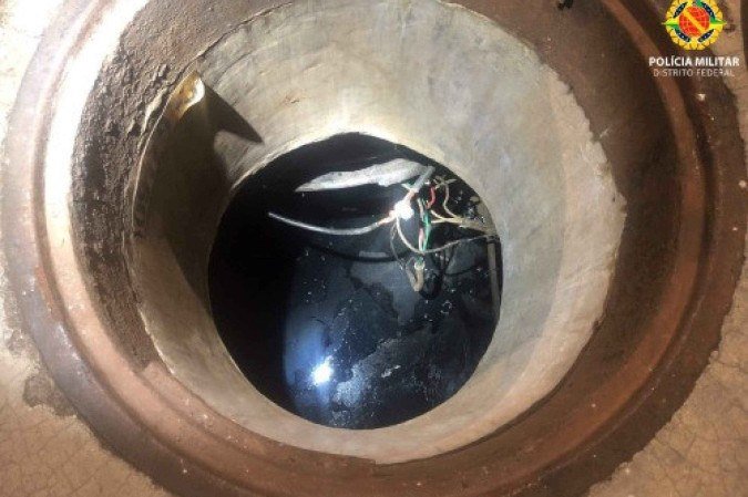 PMDF impede furto de cabos de energia na Asa Norte -  (crédito: PMDF/Divulgação)