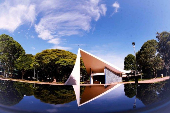 DF volta a ter dia quente e seco nesta quinta (13) -  (crédito: Ed Alves/CB/D.A Press)