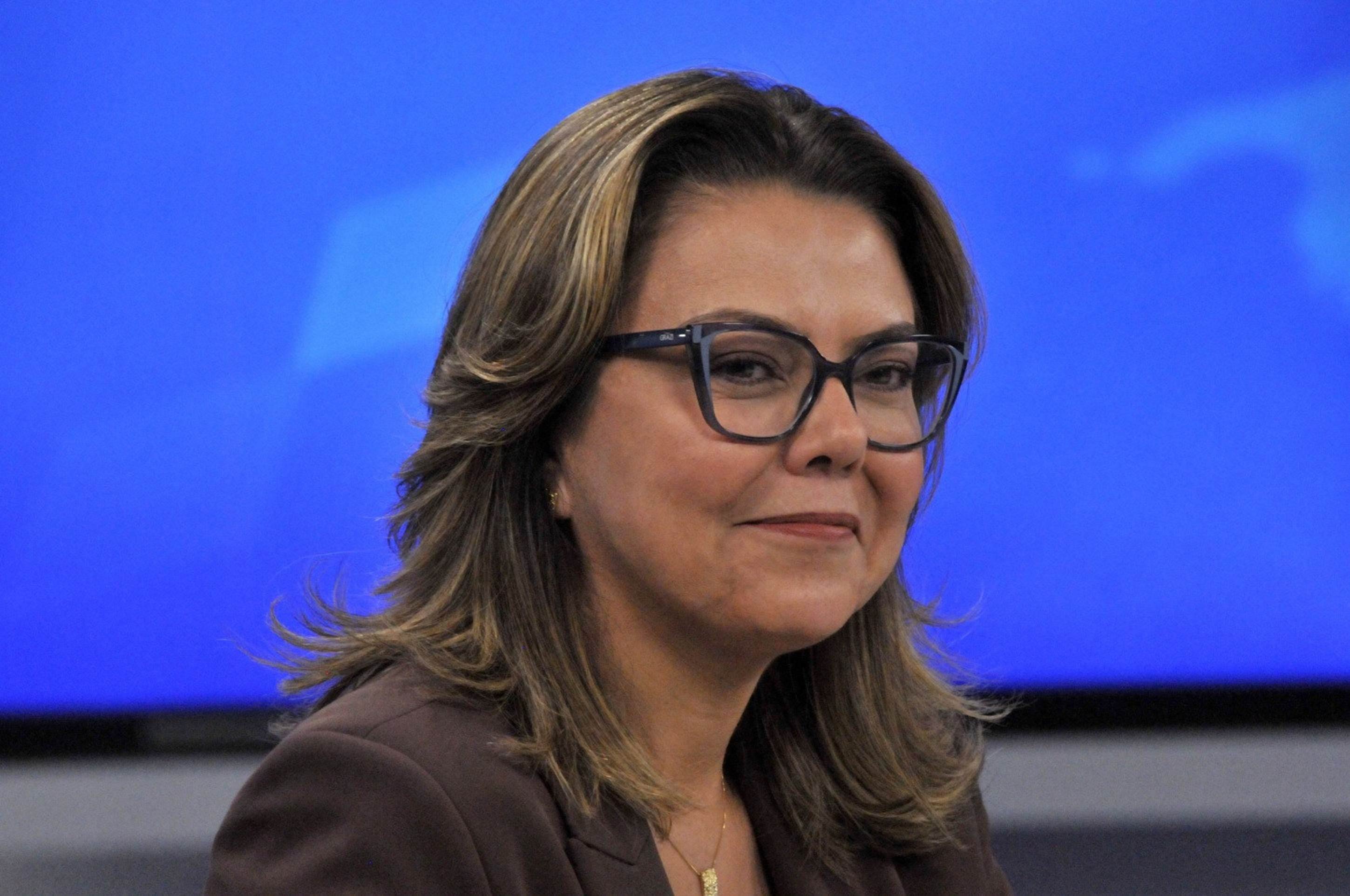 Leila Barros aciona Ministério Público para investigar GDF