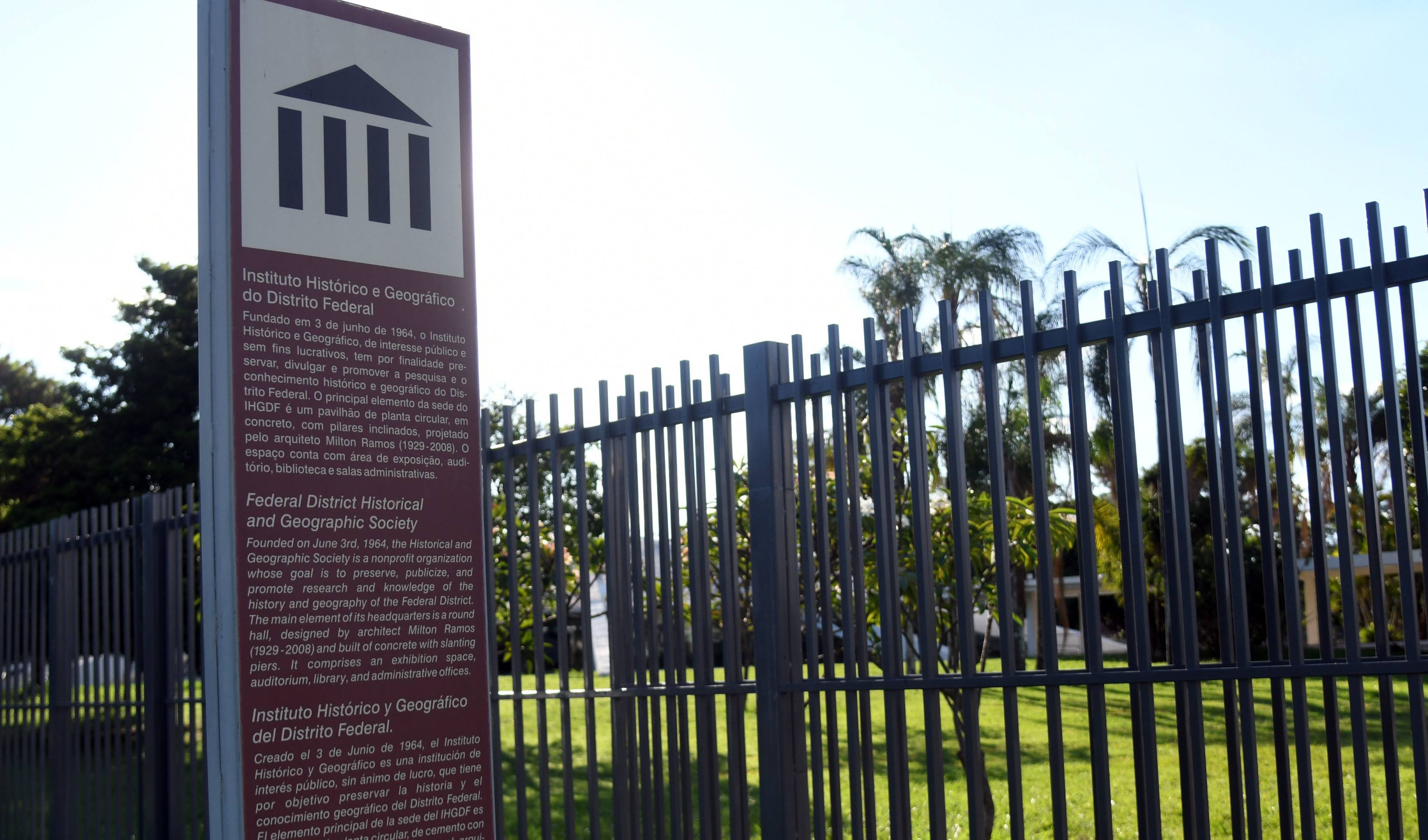  Ed Alves/CB/D.A Press. Brasil.  Brasilia - DF.  Cidades. Ladr&atilde;o invade Instituto Hist&oacute;rico do DF e leva pe&ccedil;as de Kubitschek. Criminoso levou pe&ccedil;as valiosas que pertenceram a personalidades da capital