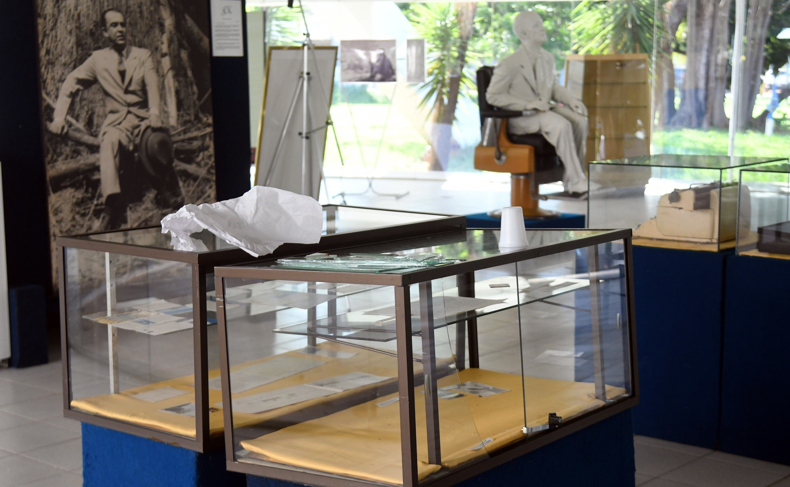  14/11/2025. Cr&eacute;dito: Ed Alves/CB/D.A Press. Brasil.  Brasilia - DF.  Cidades. Ladr&atilde;o invade Instituto Hist&oacute;rico do DF e leva pe&ccedil;as de Kubitschek. Criminoso levou pe&ccedil;as valiosas que pertenceram a personalidades da capital, 