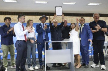 Nova lei define regras urbanísticas, licitações e direitos de ocupação para regularizar quiosques e trailers no DF - (crédito: Renato Alves/Agência Brasília) Nova lei define regras urbanísticas, licitações e direitos de ocupação para regularizar quiosques e trailers no DF - (crédito: Renato Alves/Agência Brasília)