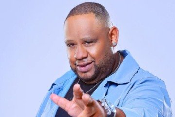 Edu Ares celebra nova fase com shows e lançamento da canção Edu Ares celebra nova fase com shows e lançamento da canção