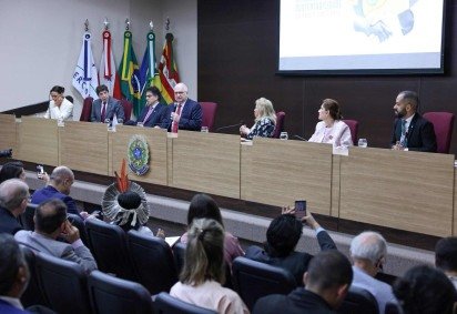 Após pedir desculpa às vítimas da ditadura, a presidente do STM foi criticada em sessão plenária por colega -  (crédito: Antonio Augusto / STF) -Após pedir desculpa às vítimas da ditadura, a presidente do STM foi criticada em sessão plenária por colega -  (crédito: Antonio Augusto / STF)
