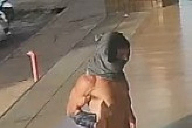 Homem suspeito de furtos foi preso em flagrante na quinta-feira - (crédito: Material cedido ao Correio) Homem suspeito de furtos foi preso em flagrante na quinta-feira - (crédito: Material cedido ao Correio)