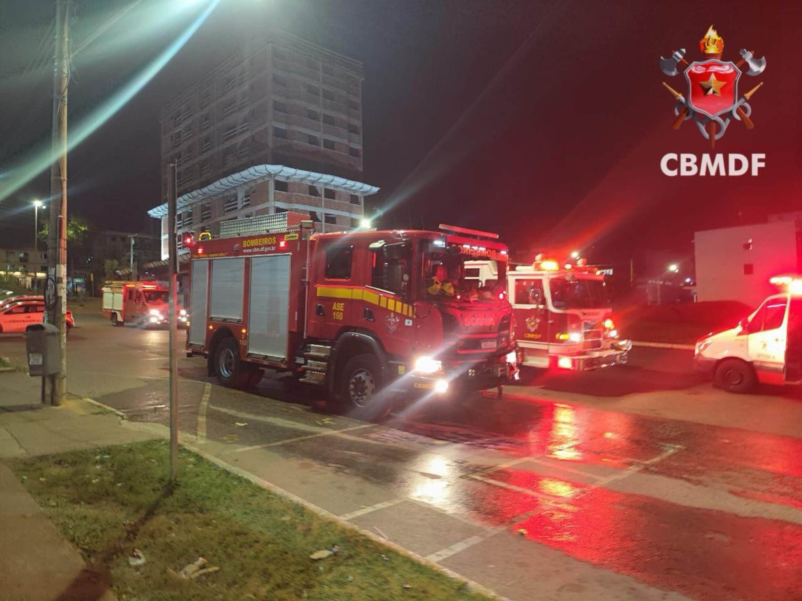 Incêndio atinge sala de aula em escola de Samambaia Norte