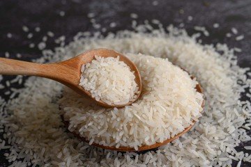 Mesmo sendo o segundo maior exportador de arroz fora da Ásia, o Brasil ainda precisa importar o grão em períodos de escassez
- (crédito: Reprodução/Freepik) Mesmo sendo o segundo maior exportador de arroz fora da Ásia, o Brasil ainda precisa importar o grão em períodos de escassez
- (crédito: Reprodução/Freepik)