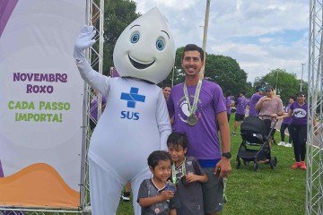Caio Bonfim esteve no evento ao lado dos filhos. ZÉ GOTINHA TAMBÉM PARTICIPOU DA CORRIDA  -  (crédito: Ricardo Daehn / CB DA Press) -Caio Bonfim esteve no evento ao lado dos filhos. ZÉ GOTINHA TAMBÉM PARTICIPOU DA CORRIDA  -  (crédito: Ricardo Daehn / CB DA Press)