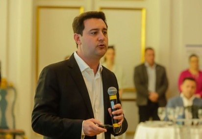 O discurso em que o governador do Paraná se mostra disponível para comandar um projeto às eleições para o Executivo Federal foi amplamente disparado pela equipe de Kassab -  (crédito: Roberto Dziura Jr./Governo PR) -O discurso em que o governador do Paraná se mostra disponível para comandar um projeto às eleições para o Executivo Federal foi amplamente disparado pela equipe de Kassab -  (crédito: Roberto Dziura Jr./Governo PR)