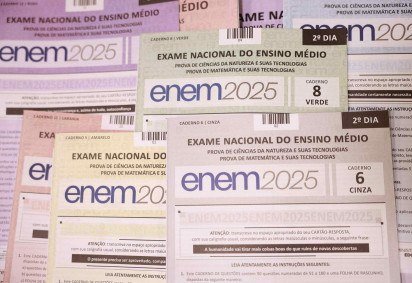 Em vídeo, Santana também comentou o suposto vazamento de questões do exame durante uma transmissão ao vivo nas redes sociais -  (crédito: Angelo Miguel/MEC)