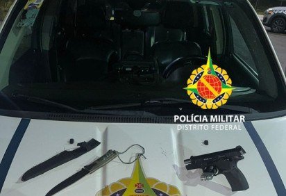 PM prende assaltantes após tentativa roubo no Lago Sul. Vítima ainda bateu em ladrão -  (crédito: PMDF/Divulgação)