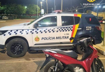 PMDF recupera motocicleta com registro de furto em Águas Claras -  (crédito: PMDF/Divulgação) -PMDF recupera motocicleta com registro de furto em Águas Claras -  (crédito: PMDF/Divulgação)