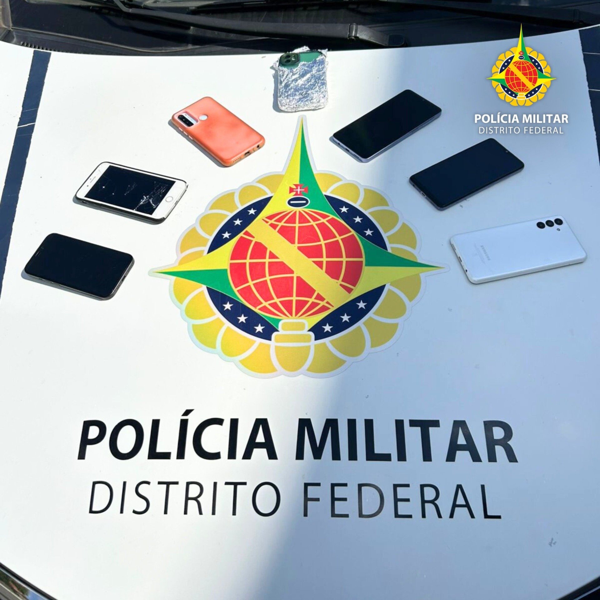 Roubo em comércio termina com recuperação de oito celulares e prisão