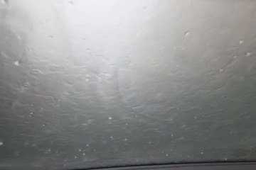 Chuva de granizo atinge região do Guará nesta segunda - (crédito: Material cedido ao Correio) Chuva de granizo atinge região do Guará nesta segunda - (crédito: Material cedido ao Correio)