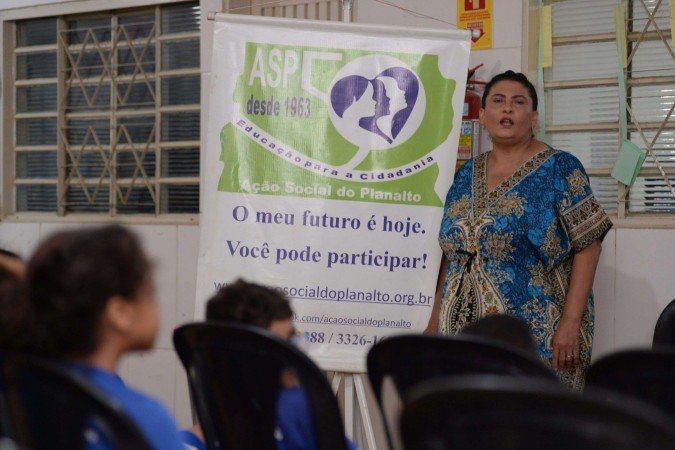  AntÃŽnia Vanderley assistente social na ASP em SÃ£o SebastiÃ£o.
