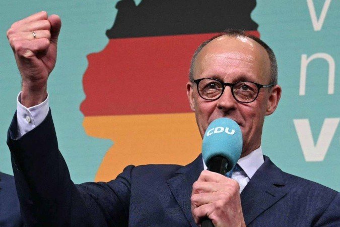 Chanceler compara Alemanha ao Brasil e diz ter ficado feliz ao ir embora de Belém  -  (crédito: BBC Geral)