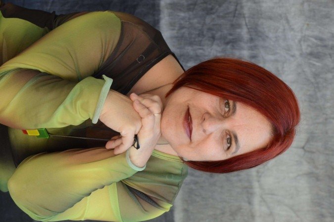 Alessandra Roscoe: a trama dos fios invisíveis da naturera