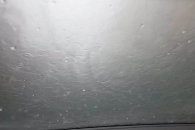 Chuva de granizo atinge região do Guará nesta segunda - (crédito: Material cedido ao Correio) Chuva de granizo atinge região do Guará nesta segunda - (crédito: Material cedido ao Correio)