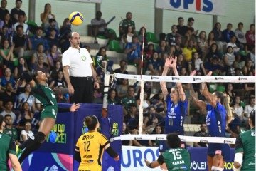O bloqueio foi um dos trunfos do Minas para a virada por 3 sets a 1 - (crédito: Rogério Guerreiro/Brasília Vôlei) O bloqueio foi um dos trunfos do Minas para a virada por 3 sets a 1 - (crédito: Rogério Guerreiro/Brasília Vôlei)