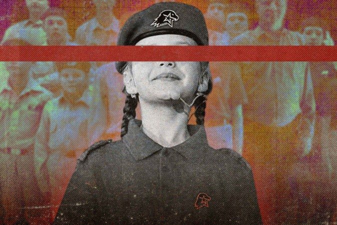 Membro mais velho da Yunarmiya ensina a um jovem como preparar uma espingarda - (crédito: BBC/Angelina Korba/Canal da Yunarmiya no Telegram) Membro mais velho da Yunarmiya ensina a um jovem como preparar uma espingarda - (crédito: BBC/Angelina Korba/Canal da Yunarmiya no Telegram)