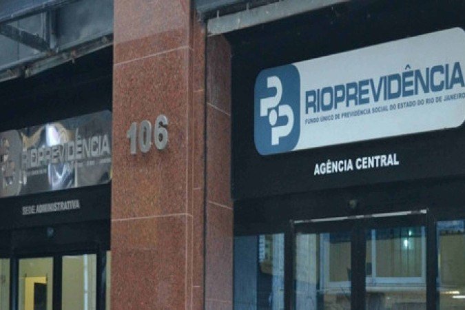 PF amplia o cerco e mira títulos previdenciários negociados pelo Banco Master