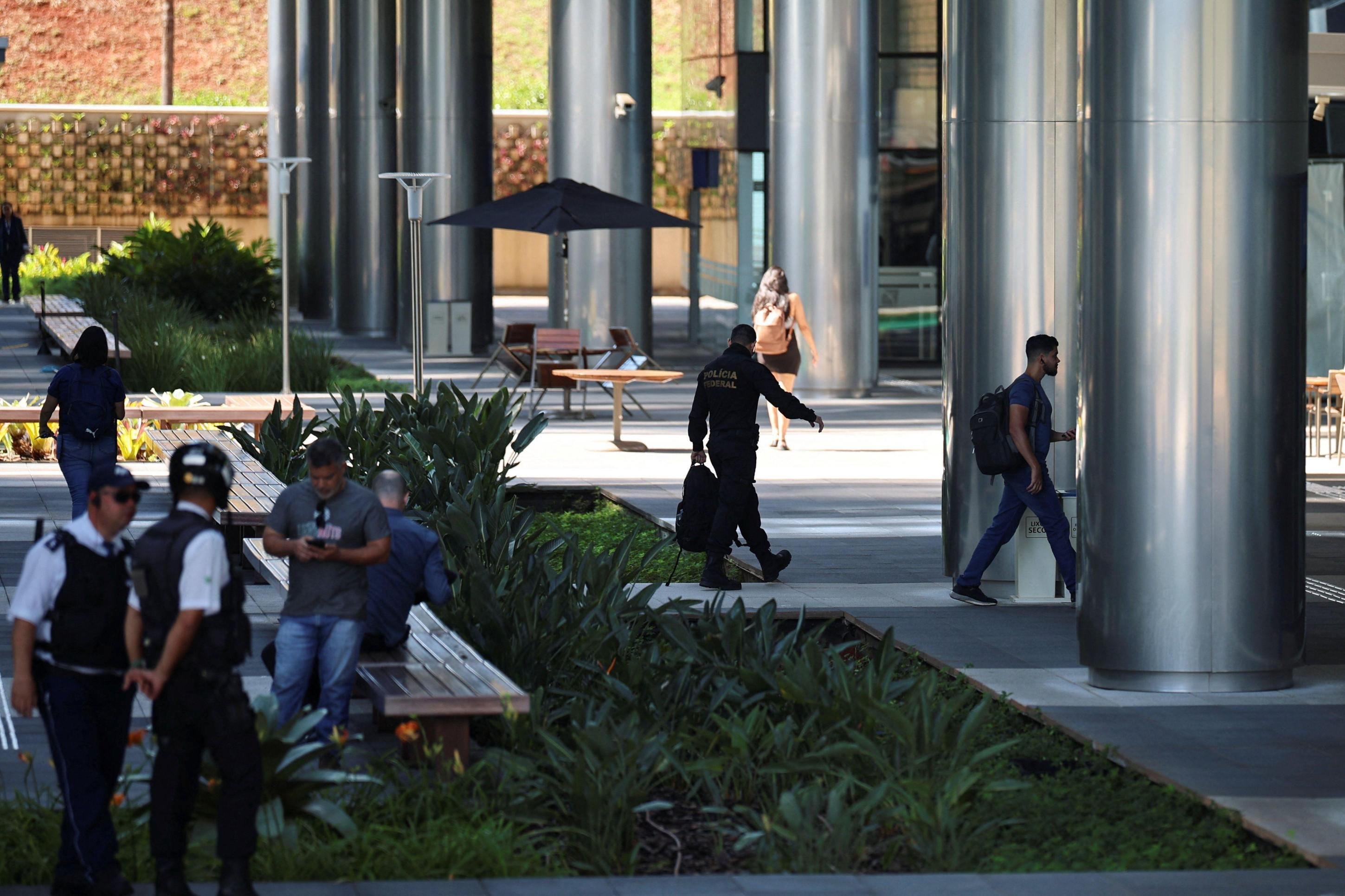 Banco Master: quem é o banqueiro preso Daniel Vorcaro e por que BC resolveu liquidar o banco - (crédito: BBC Geral) Banco Master: quem é o banqueiro preso Daniel Vorcaro e por que BC resolveu liquidar o banco - (crédito: BBC Geral)