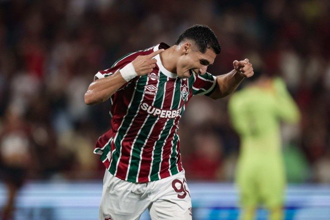 Serna aproveitou a lambança do goleiro rubro-negro e deixou o goleiro Rossi fora do foco no Maracanã - (crédito: Marcelo Gonçalves/Fluminense) Serna aproveitou a lambança do goleiro rubro-negro e deixou o goleiro Rossi fora do foco no Maracanã - (crédito: Marcelo Gonçalves/Fluminense)