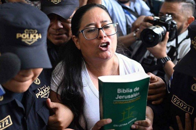 Louis Benavides em Londres, no dia 13 de novembro de 2025 -  (crédito: BBC News Mundo)