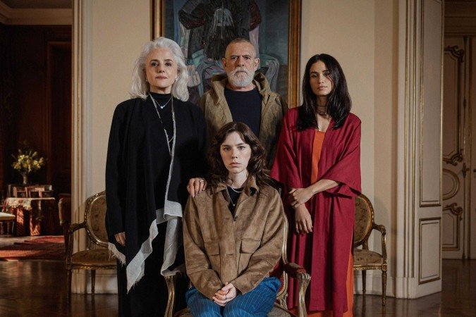 Nova série da Netflix é estrelada por Marieta Severo, Alice Wegmann, Nanda Costa e José de Abreu - (crédito: Marcos Serra Lima / Netflix) Nova série da Netflix é estrelada por Marieta Severo, Alice Wegmann, Nanda Costa e José de Abreu - (crédito: Marcos Serra Lima / Netflix)