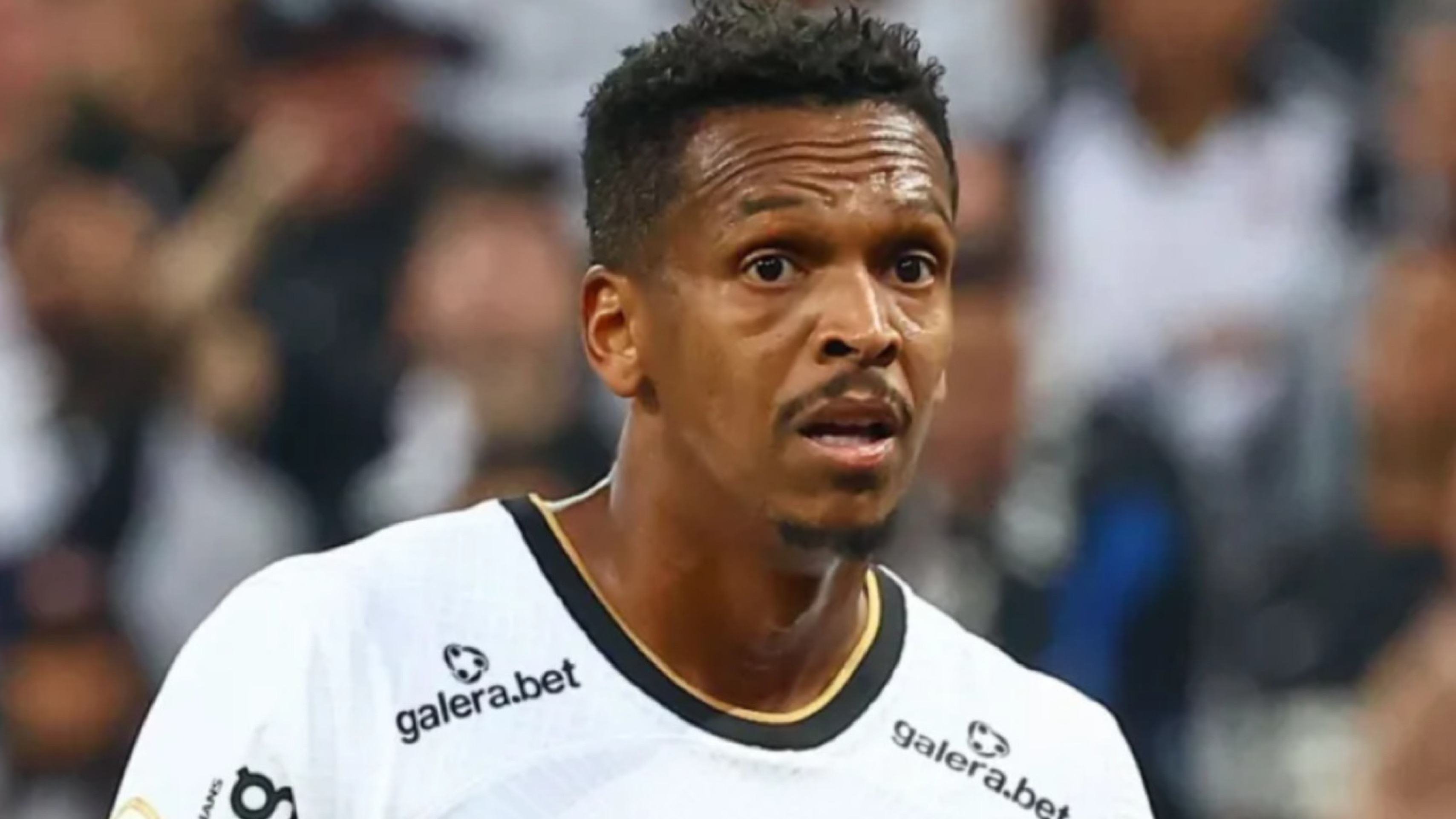 Jô: Veja momento da prisão do ex-jogador do Corinthians no Rio