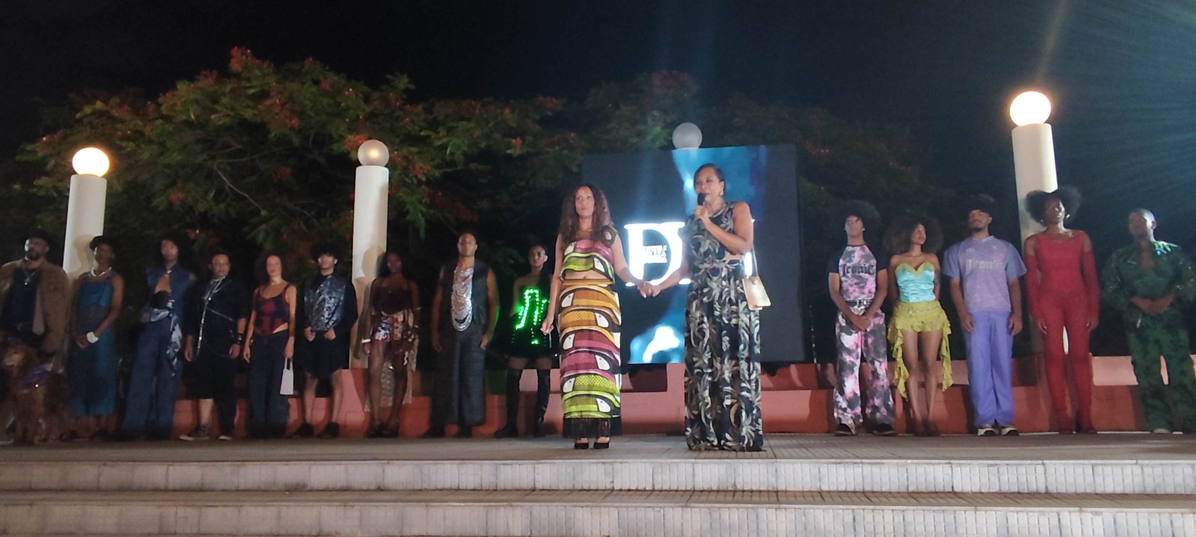  Desfile Beleza Negra. 