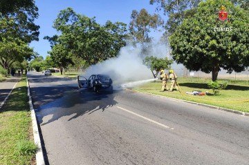 A ocorrência aconteceu em frente à CAESB, na QNM 26 - (crédito: Reprodução/CBMDF) A ocorrência aconteceu em frente à CAESB, na QNM 26 - (crédito: Reprodução/CBMDF)