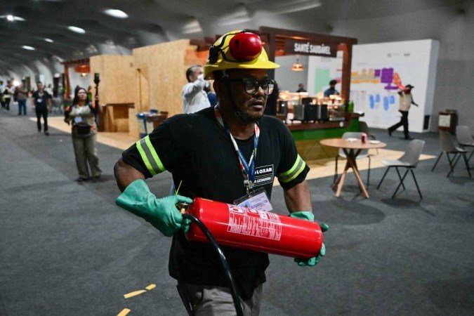 Organização da COP30 informa que incêndio na Blue Zone foi controlado