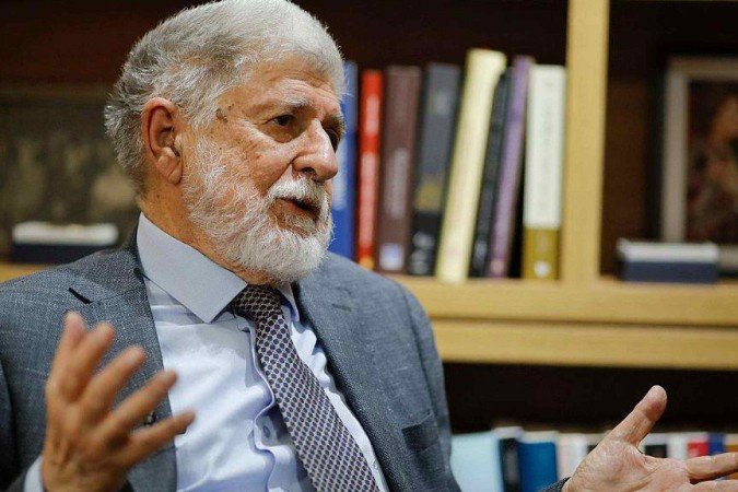 Suspensão de tarifas por Trump 'é passo na direção certa', diz Celso Amorim -  (crédito: BBC Geral)