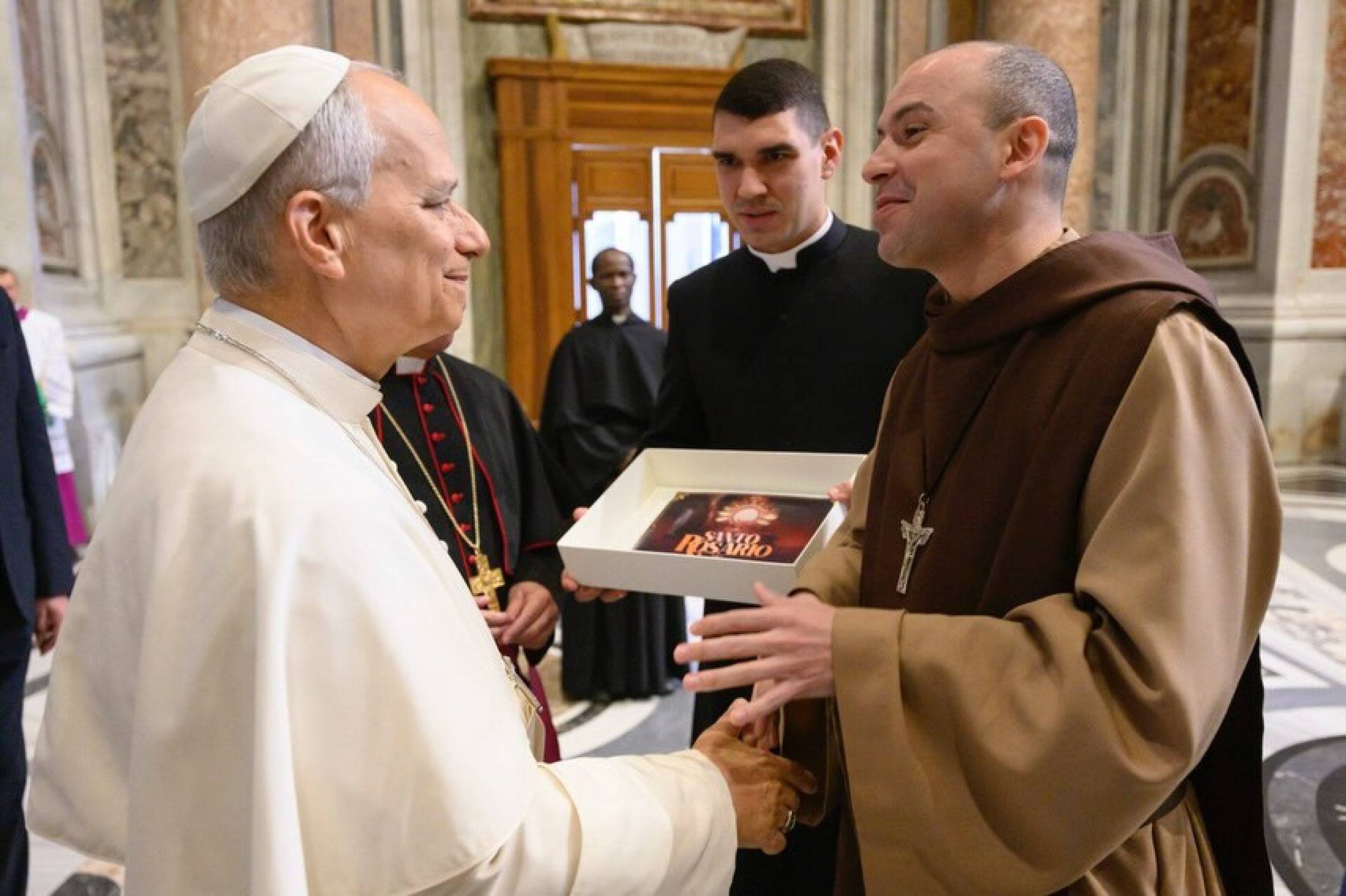 Frei Gilson relata encontro com o Papa Leão XIV em Roma e destaca bênção ao movimento nacional de oração do Rosário