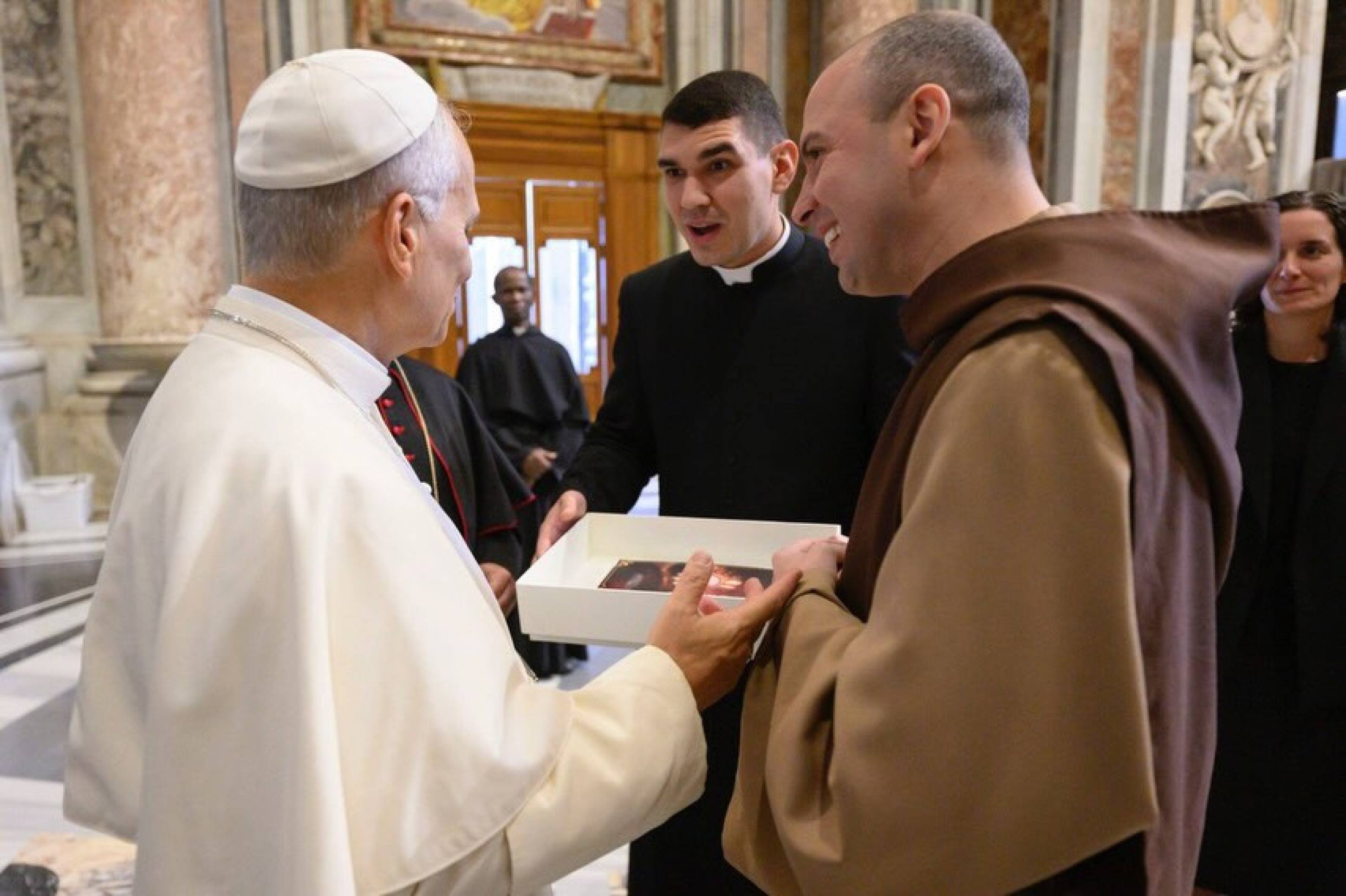 Frei Gilson relata encontro com o Papa Leão XIV em Roma e destaca bênção ao movimento nacional de oração do Rosário