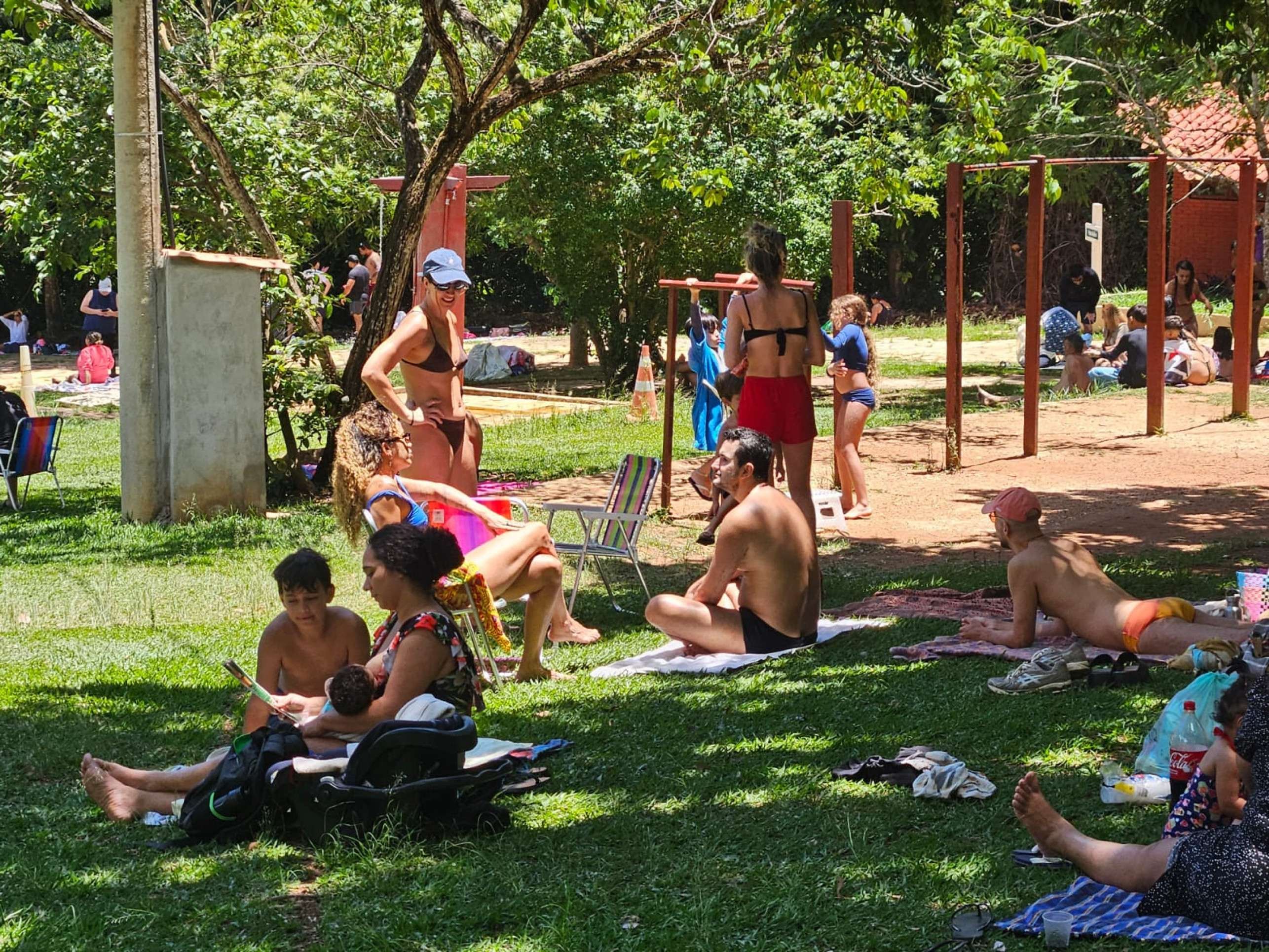 &Aacute;gua Mineral lotada em feriado da Consci&ecirc;ncia Negra