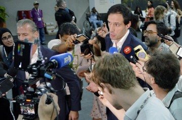 Para Wopke Hoekstra, comissário europeu para o Clima, NetZero e Crescimento Limpo, documento não tem ciência e 'mostra fraqueza' - (crédito: Antonio Scorza/COP30) Para Wopke Hoekstra, comissário europeu para o Clima, NetZero e Crescimento Limpo, documento não tem ciência e 'mostra fraqueza' - (crédito: Antonio Scorza/COP30)