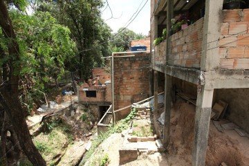 Áreas de risco em BH encontram-se, principalmente, nas regionais Norte, Nordeste, Leste e Centro-Sul, com maior índice de alagamentos, enchentes e deslizamentos de terra, devido, em parte, à própria geografia da capital. -  (crédito: Edésio Ferreira/EM/D.A Press)