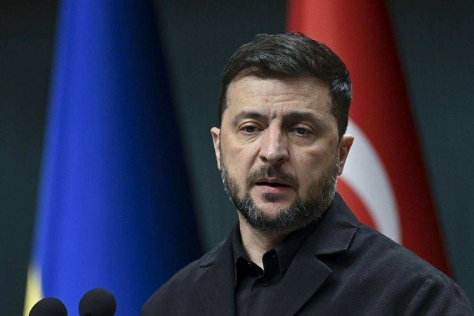 Em uma entrevista à Fox Radio nesta sexta-feira, Donald Trump afirmou que a Ucrânia perderá mais território 'em pouco tempo' -  (crédito: Reuters)