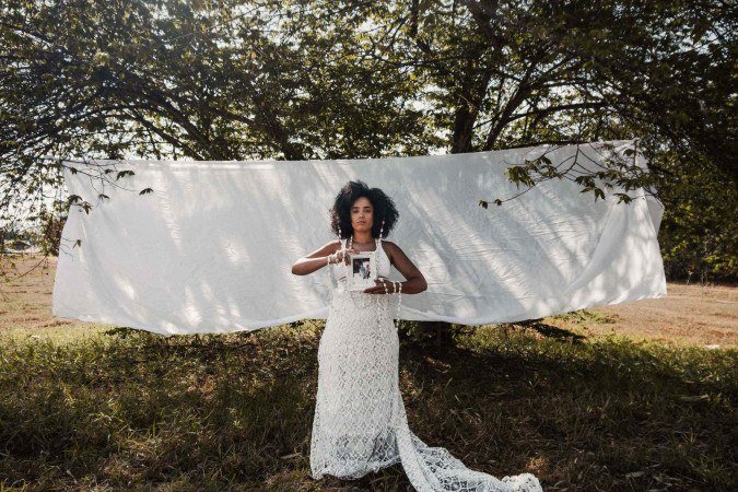 Amanda Reis interpreta Lua na peça Respeite meus Cabelos -  (crédito: Divulgação)