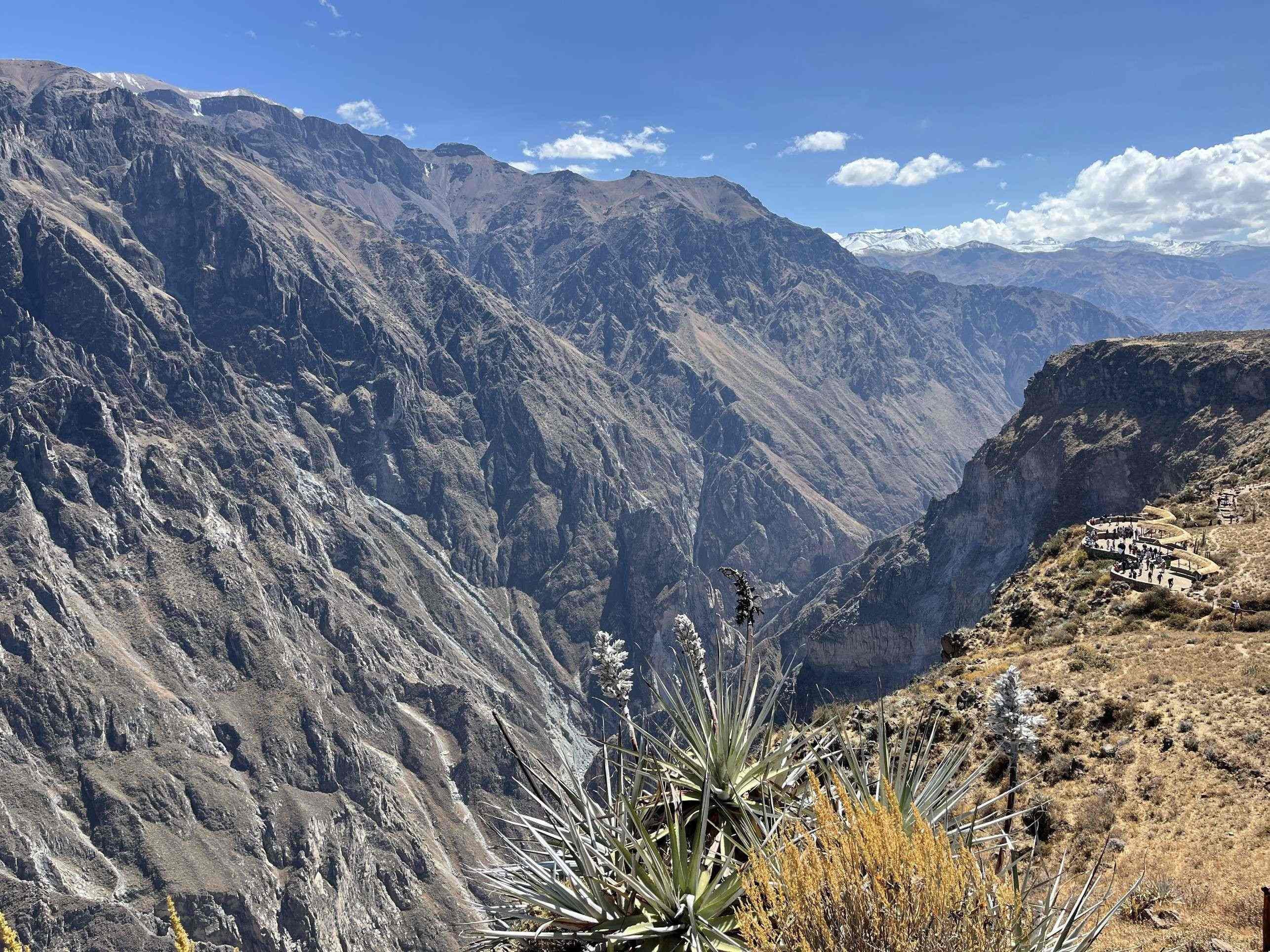 O cânion é um dos cinco mais profundos do mundo 