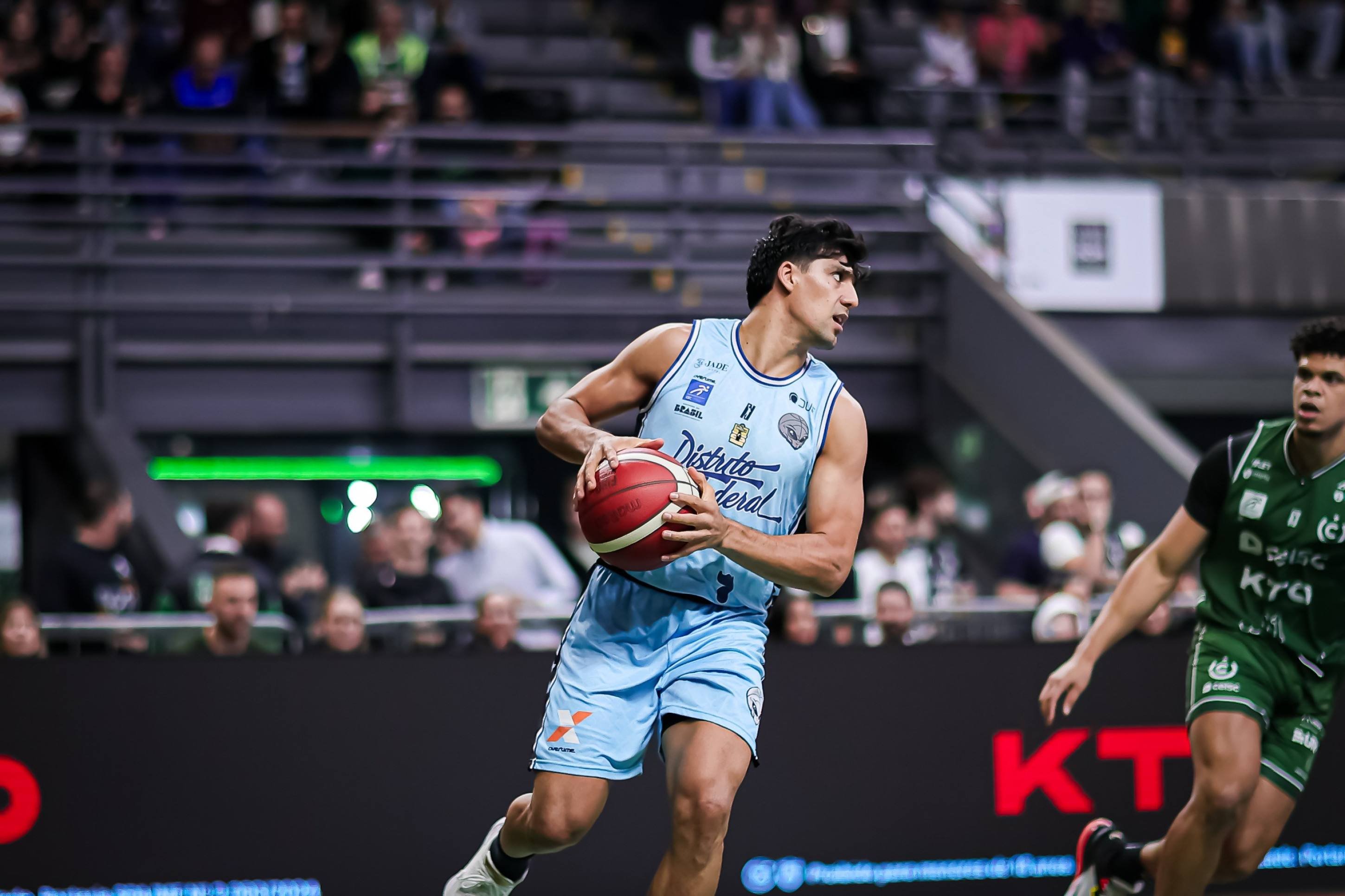 Facundo alcançou as melhores marcas da carreira com as cores do Brasília. 